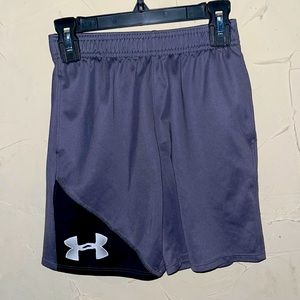 Gray Under Armour shorts boys size 7